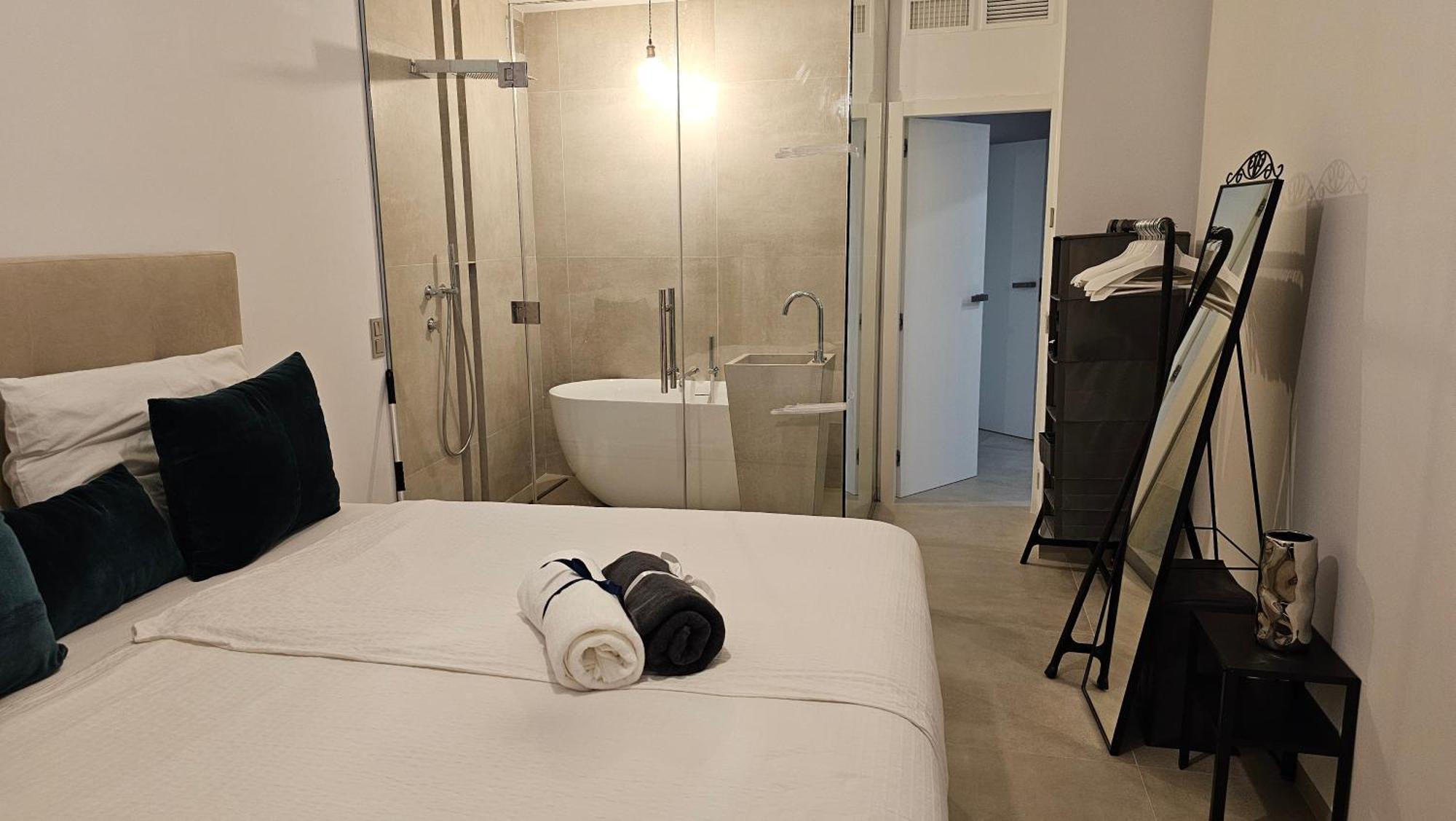 Apartment Oasis Jacuzzi Retreat Marbella