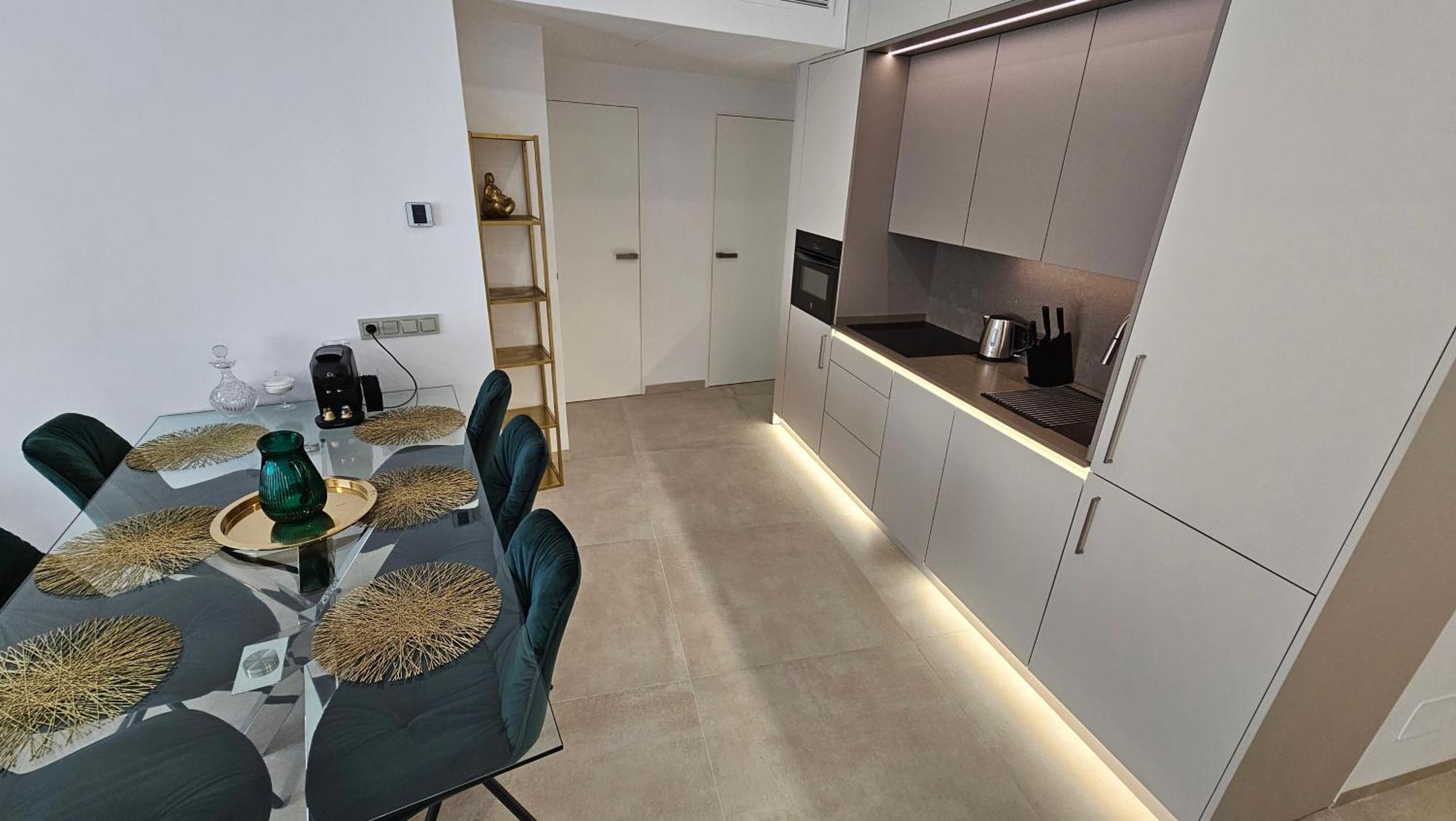 Apartamento Oasis Jacuzzi Retreat *